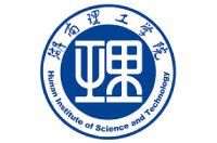 环绕磁湖水